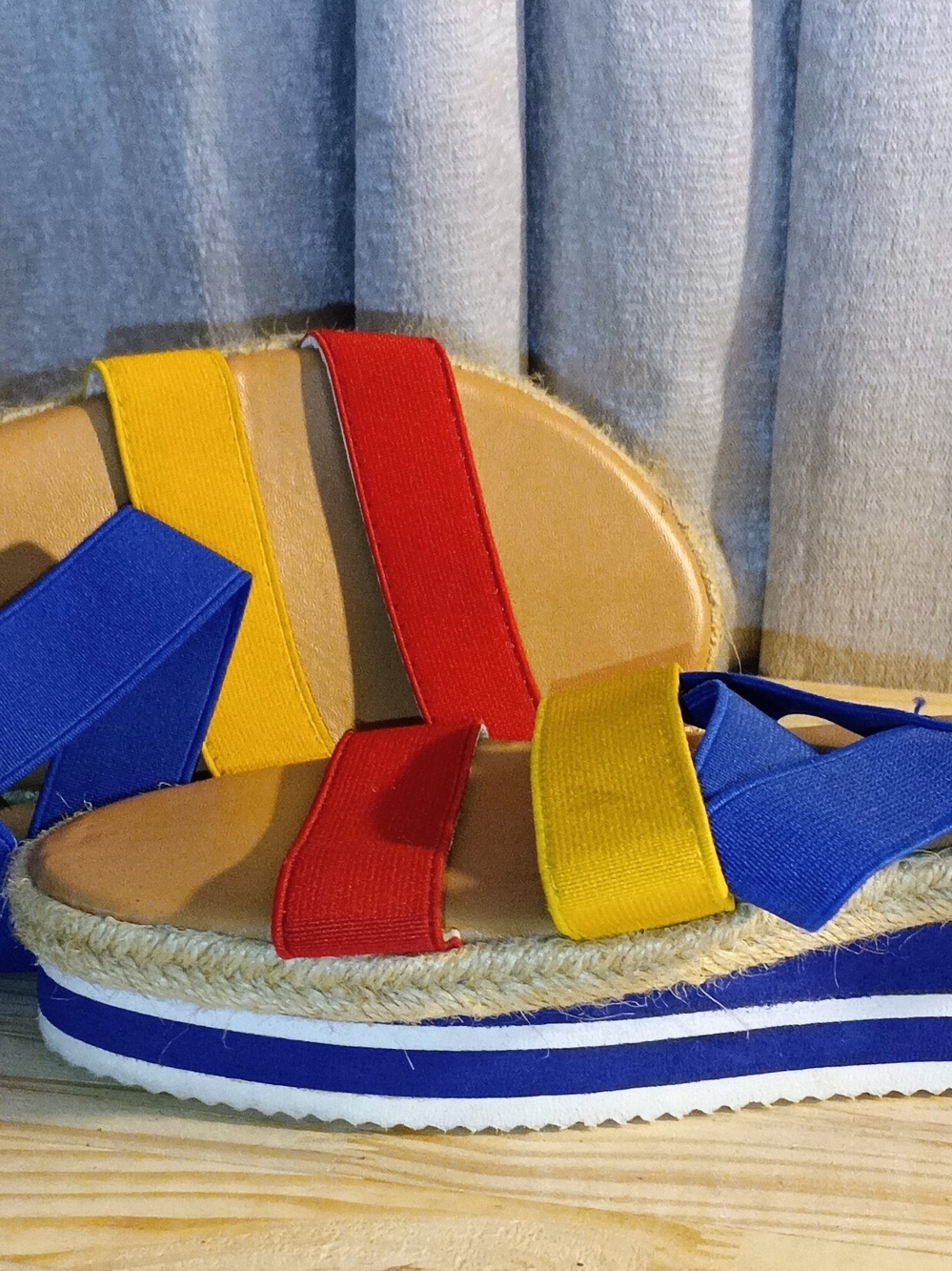 Women’s Multicolor Elastic Strap Platform Sandals